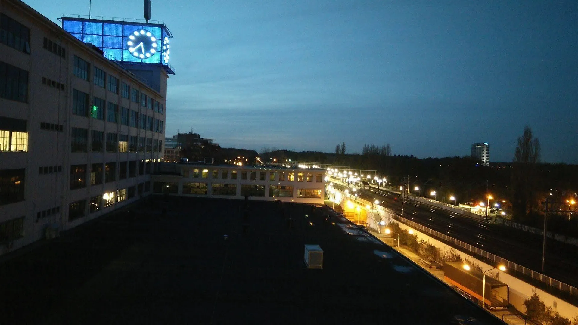 Stayokay Hostel Eindhoven - Blue Collar 3*,